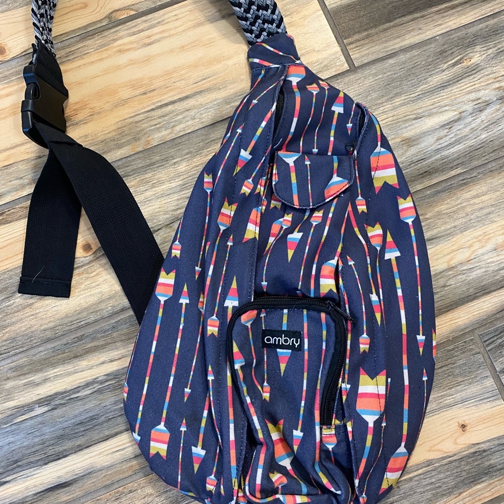Sling Bag - Multicolor Arrows
